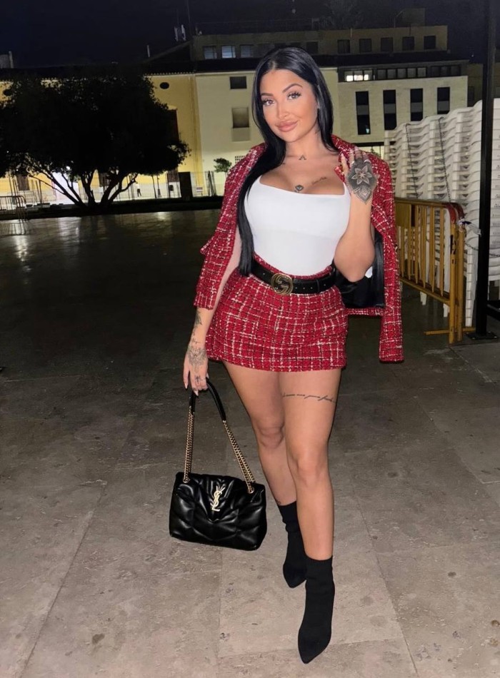 Natalia española garganta profunda