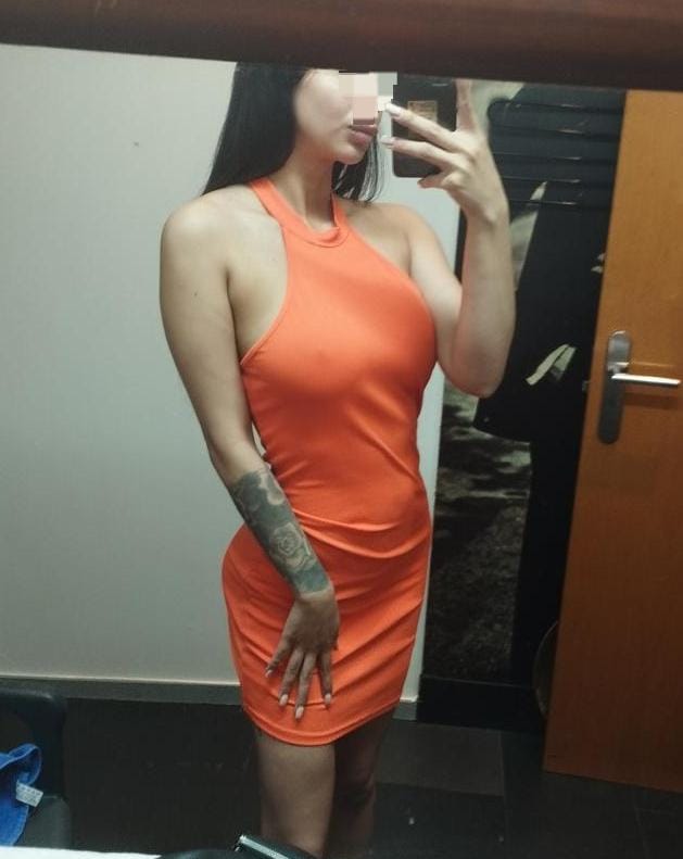 LINDA JOVEN