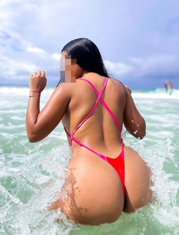 Espectacular LATINA TODA UNA diosa para ti ven no te arrepentirás