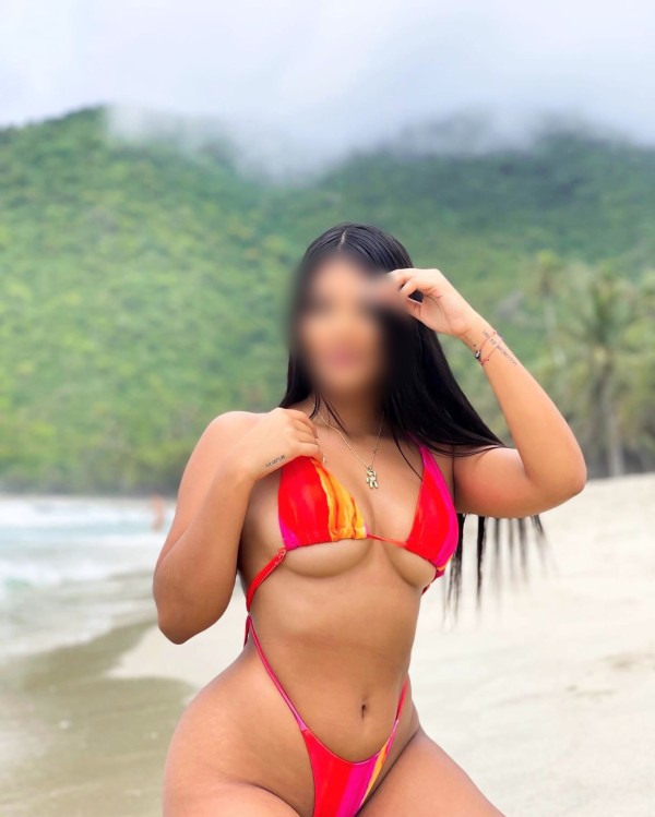 Espectacular LATINA TODA UNA diosa para ti ven no te arrepentirás