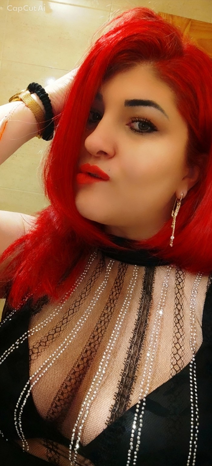 La única chica real de Figueres cara descubierta