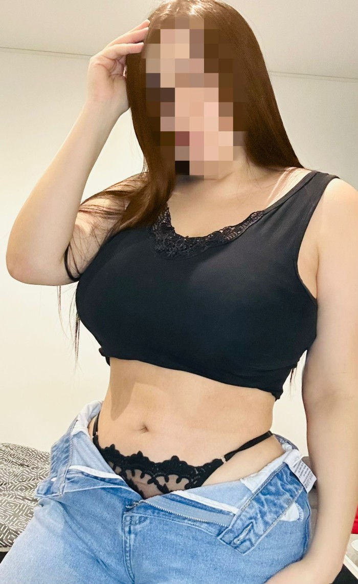 tu cita preferida con la chica mas guapa