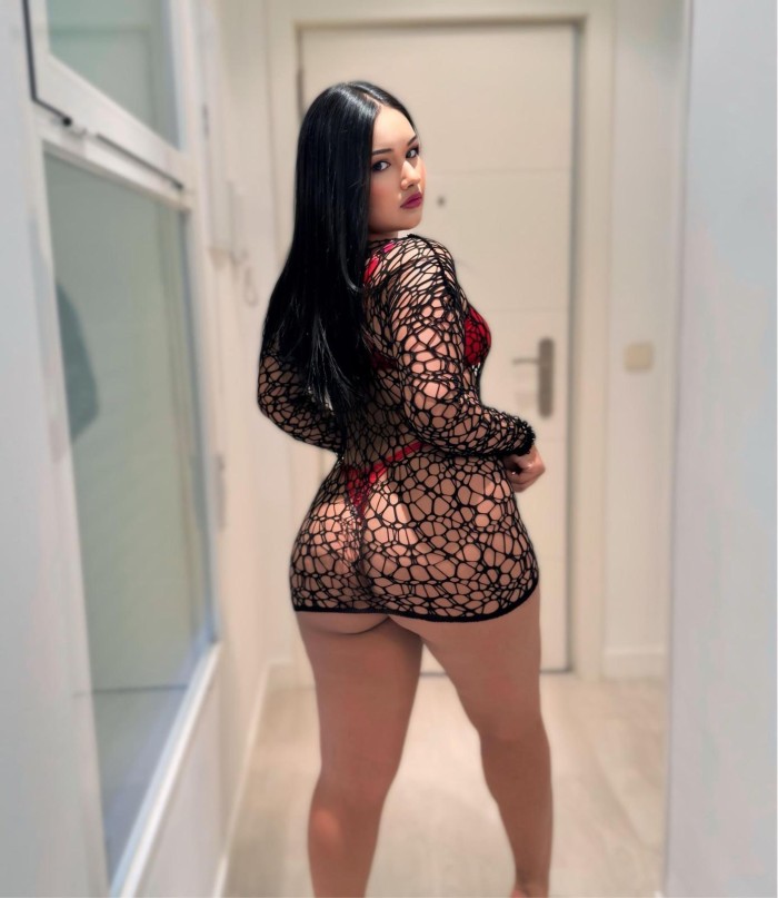 Venezolana caliente muy cachonda y joven