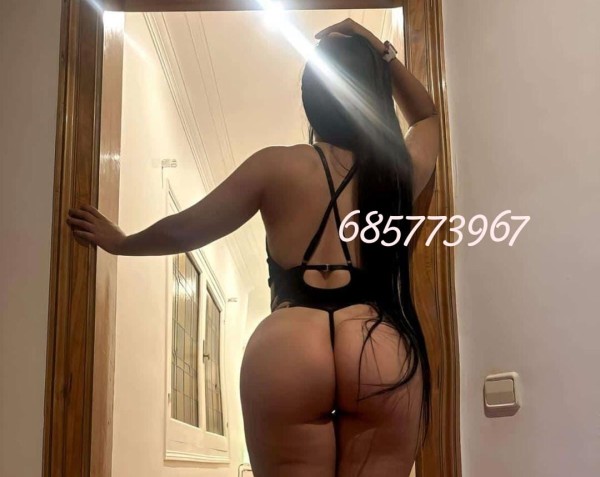 Colombiana mamacita recién llegada!!