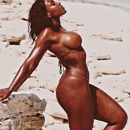 Trans nicol mulata fiestera dominante