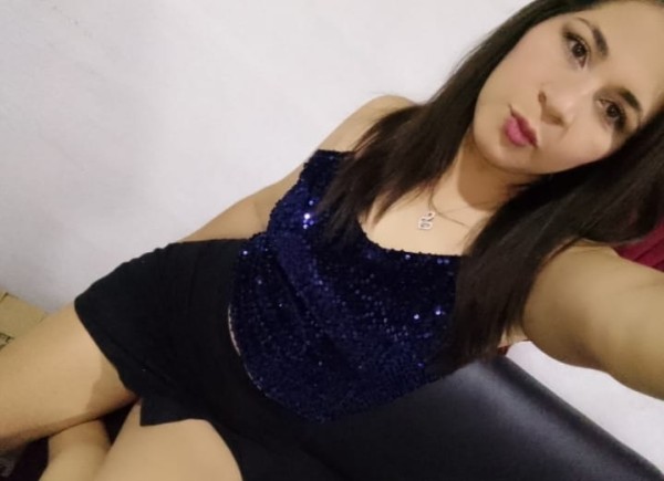 CAROL RECIÉN LLEGADA A LES CORTS 24H FIESTERA