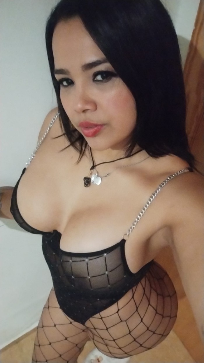 SOY ESTEFANIA MUY SENSUAL Y CALIENTE DISPONIBLE