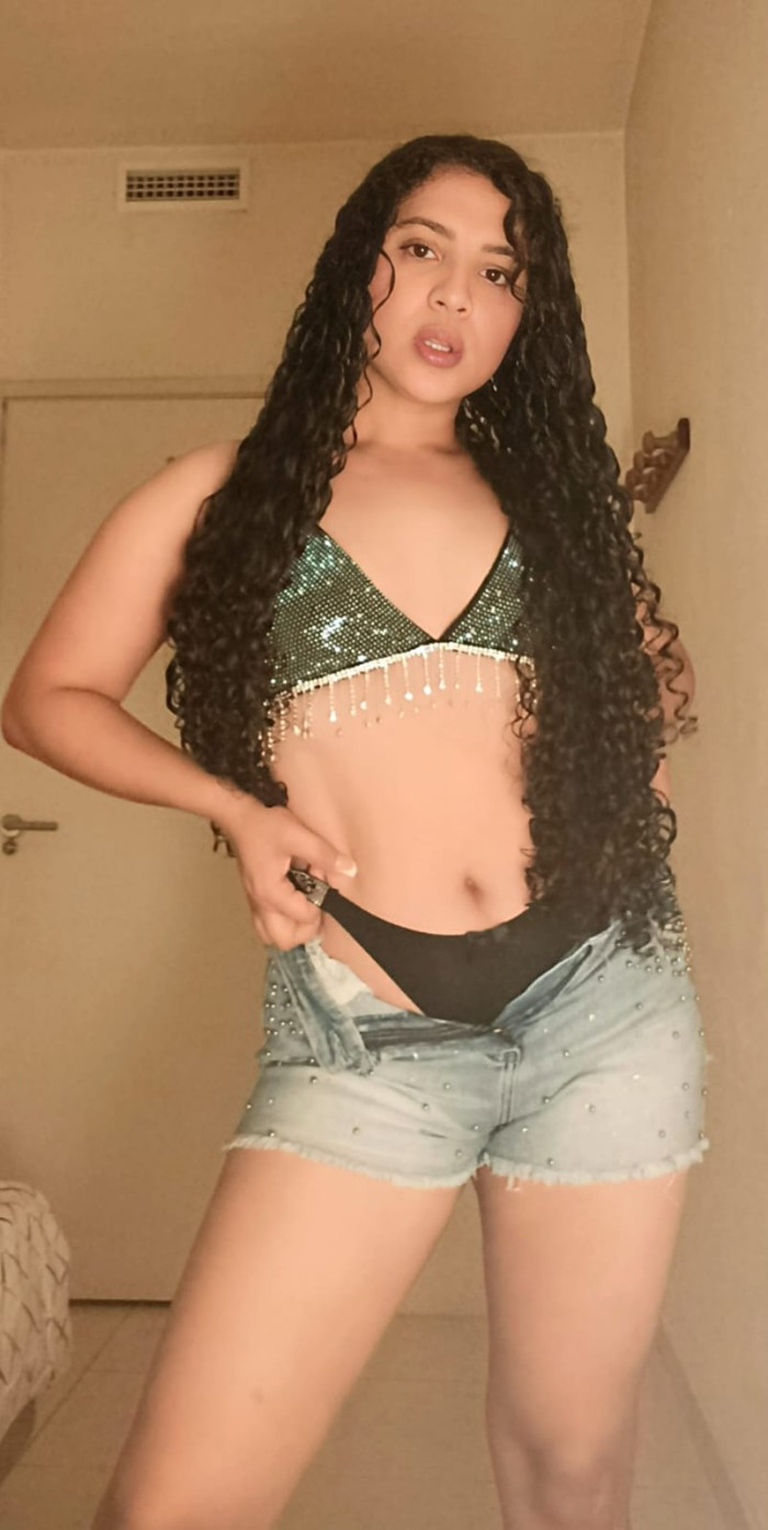 KRISTAL JOVEN COLOMBIANA CARIÑOSA COMPLETA