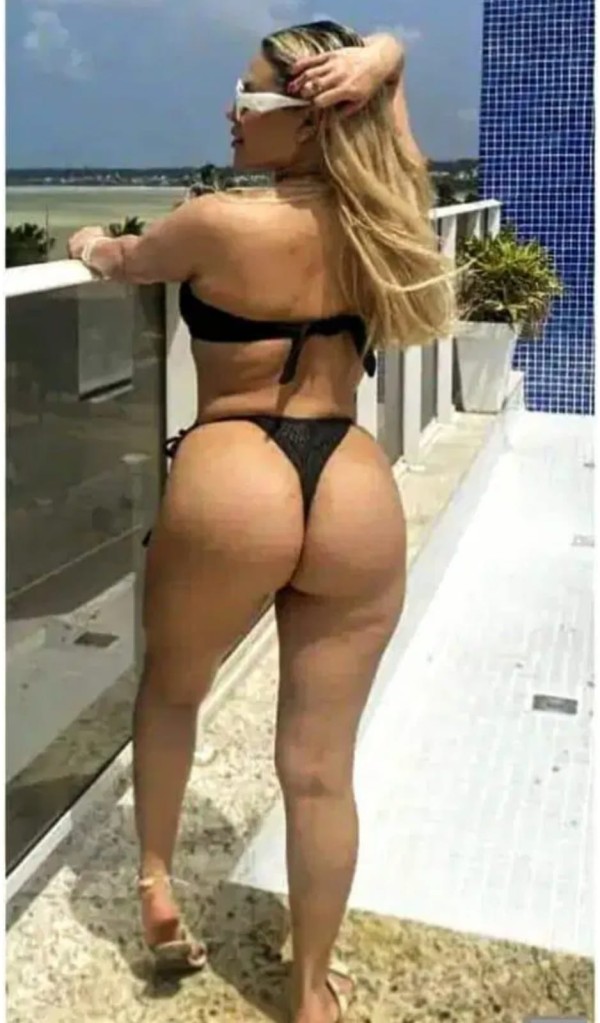 Rubia apasionante cariñosa fogosa encantadora en Antequera 24 horas