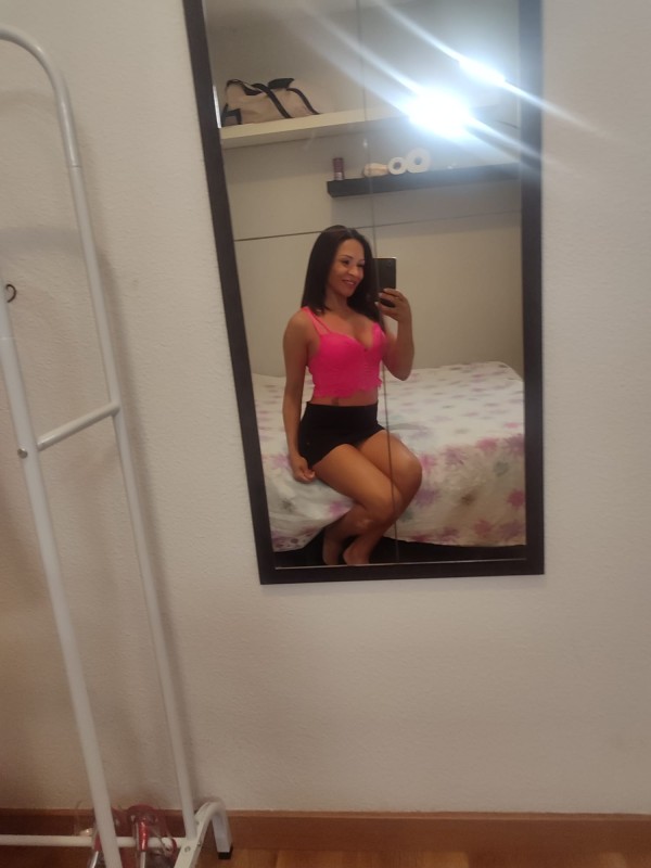 SOY NOVEDAD ME LO COMO TODO /OVIEDO 24/7zona los prados Oviedo