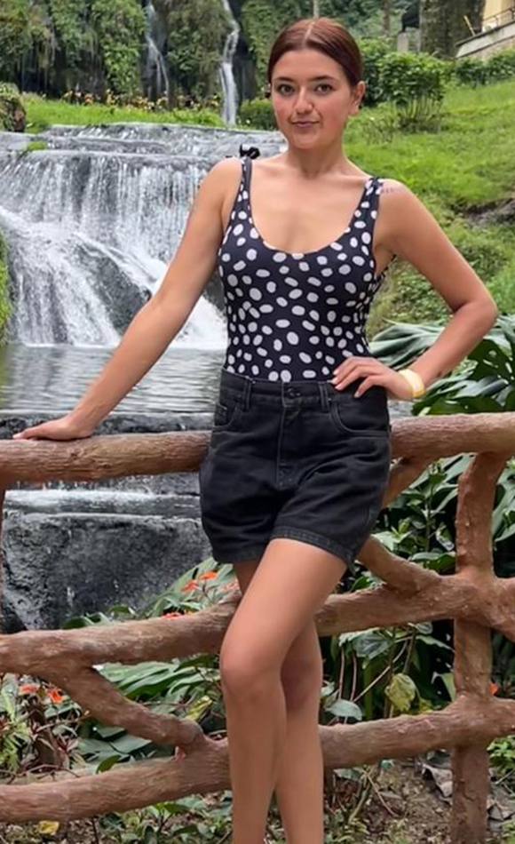 Soy Patri estudiante caliente de paso por la isla