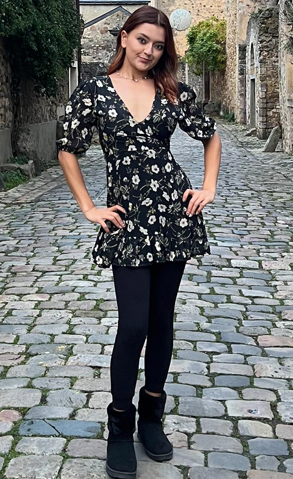 Soy Patri estudiante caliente de paso por la isla