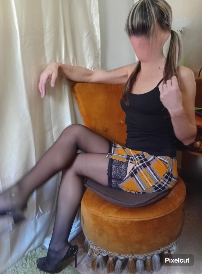 MADURITA UNA GUARRA CON GANAS DE FOLLAR