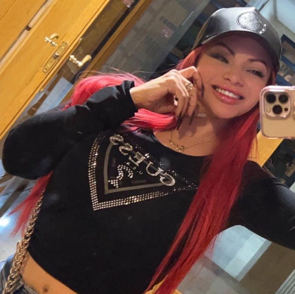 EXTROVERTIDA Y JUGUETONA SOY HANNA