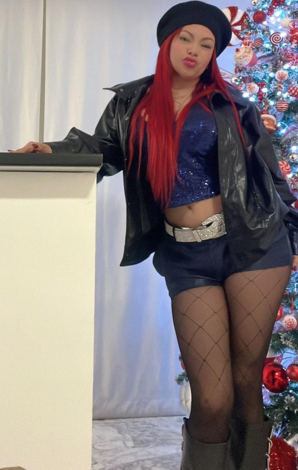 EXTROVERTIDA Y JUGUETONA SOY HANNA