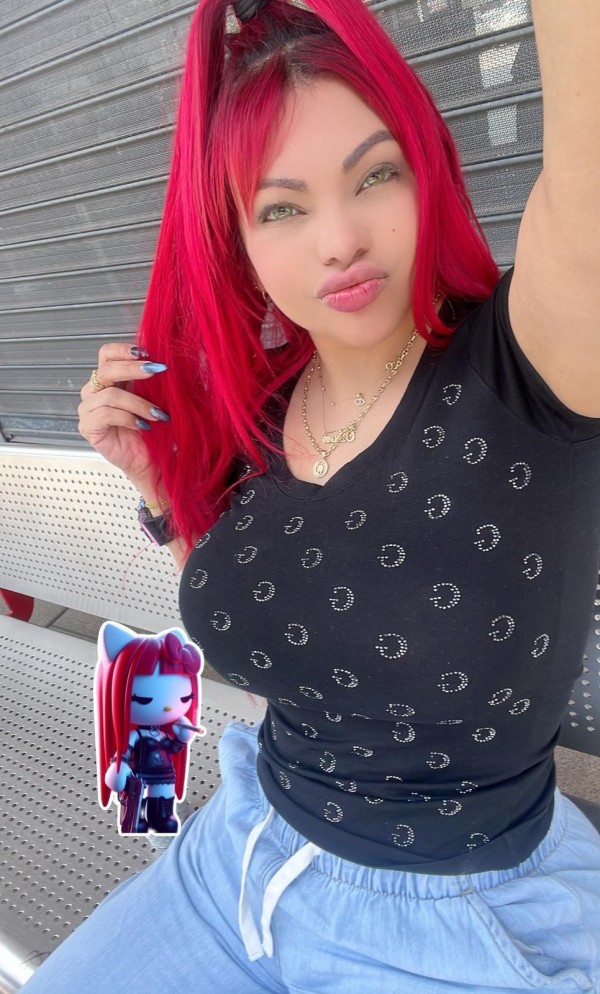 CANDY  CON GANAS DE MUCHA FIESTA