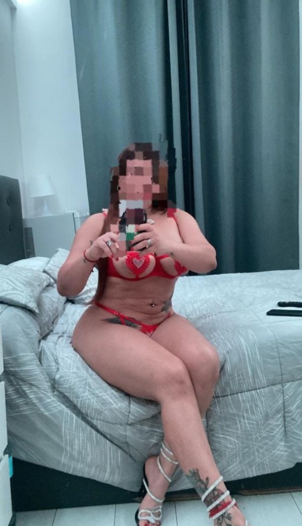 FIESTERA CACHONDA EN VICTORIA