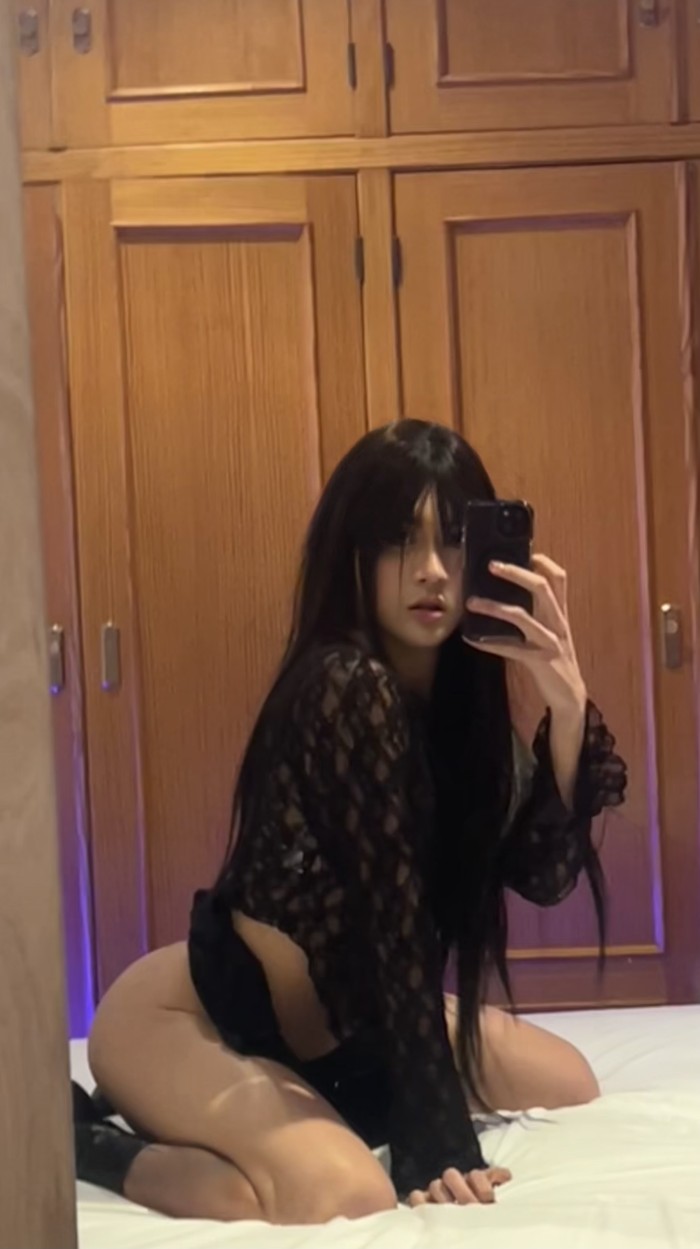 MORBOSA JOVENCITA TALLA XL ADICTA A REVENTAR CULOS