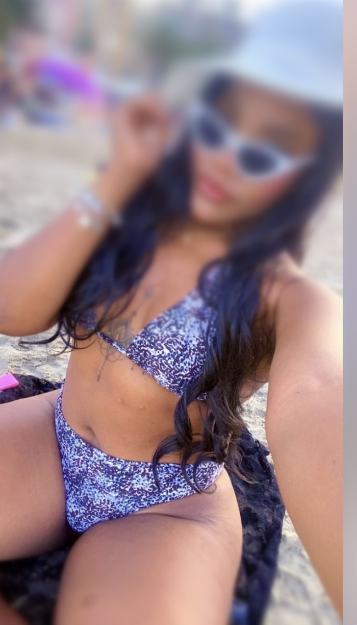 Impresionante colombiana morenita en Alzira