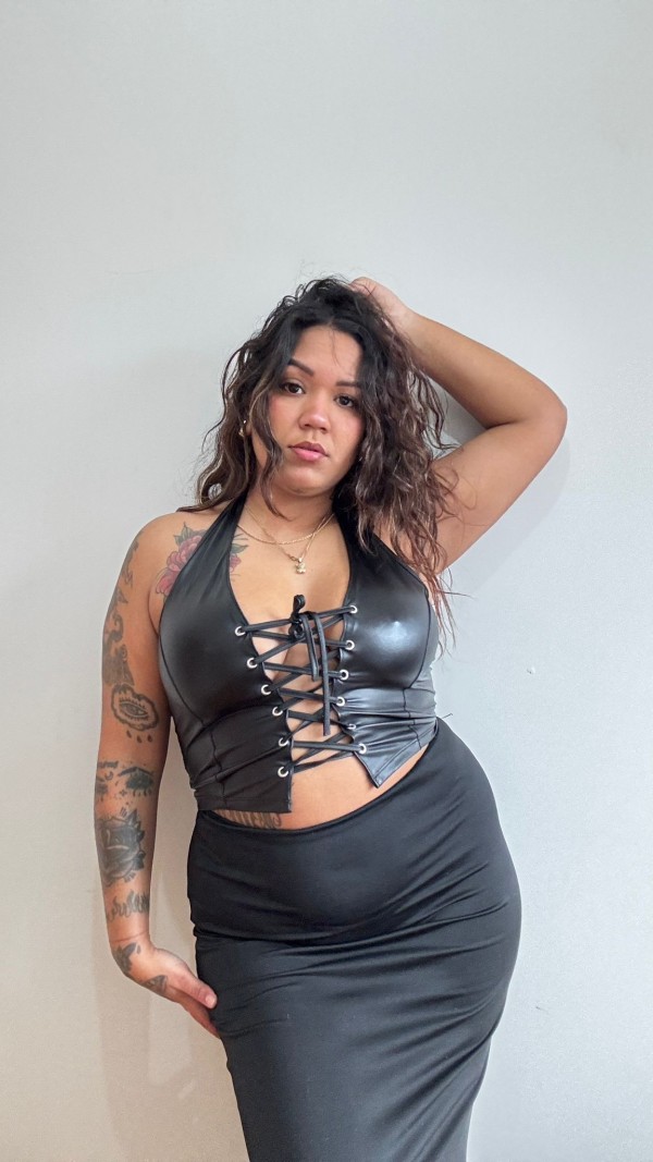JOVENCITA VENEZOLANA CARIÑOSA VEN Y DISFRUTEMOS JUNTOS
