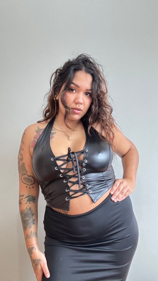 JOVENCITA VENEZOLANA CARIÑOSA VEN Y DISFRUTEMOS JUNTOS