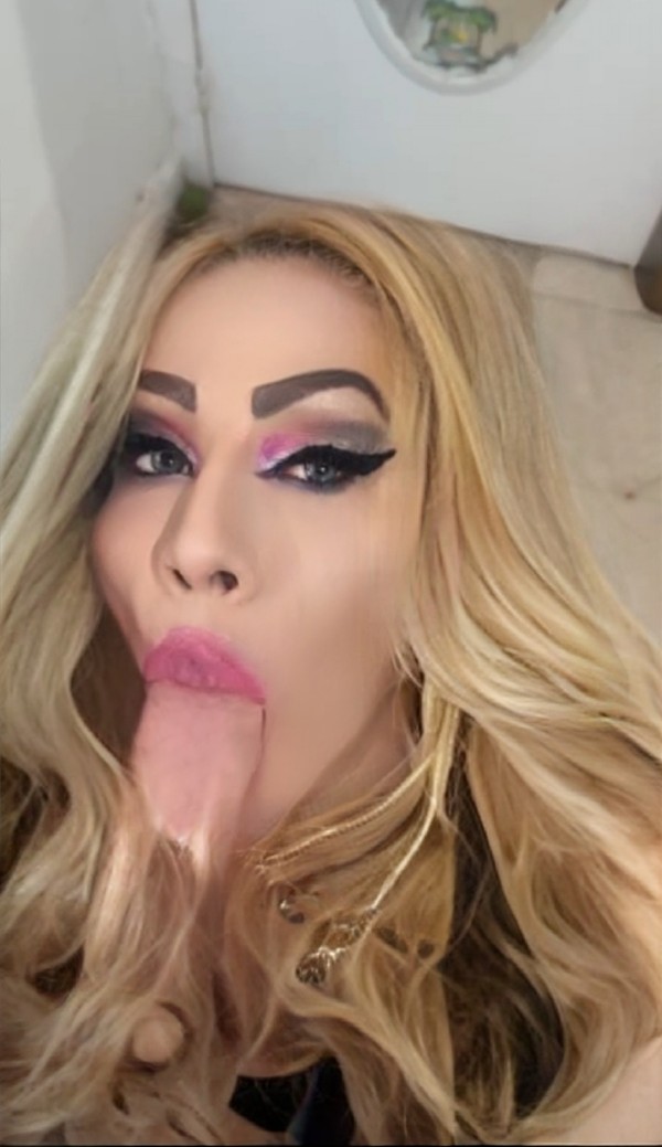 LA TRAVESTI POLLANA PASIVA LECHE CONTENIDO LAURA DIOR SANTS SEXTING BIZUM