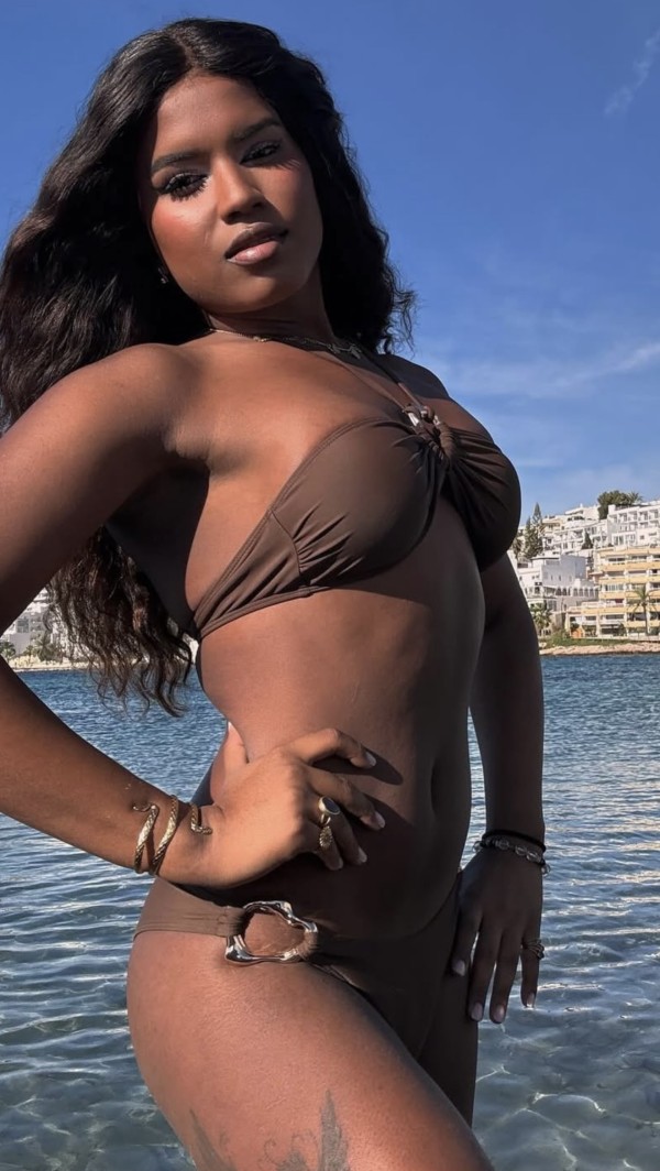 Trans muy cachonda de lujo