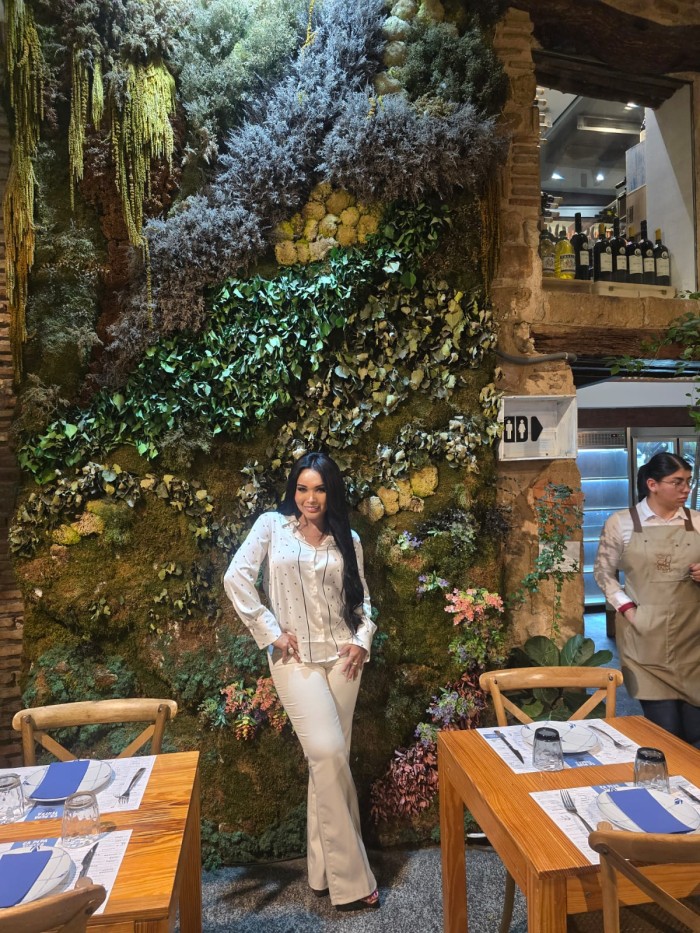 UN ENCUENTRO QUE FLUYE NATURAL 625970097