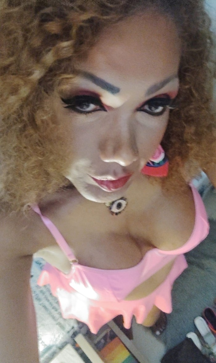 DIOSA DEL BESO NEGRO EXPERTA EN PRINCIPIANTES BLACK KISS QUEEN GRANOLLERS