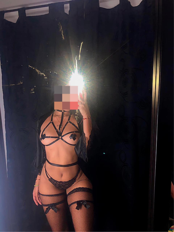 Guapísima y complaciente 24 horas plaza Elíptica