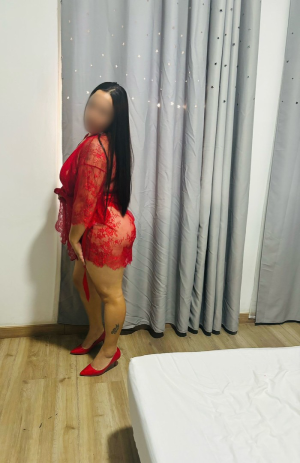 Escort paraguaya completa en busca de buen sexo