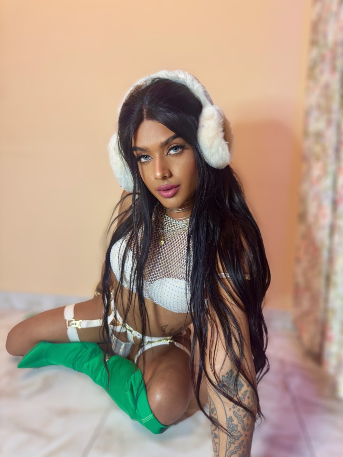 Princesa Jazmín Valentina, Trans Latina VOZ DULCE Y FEMENINA TODA UNA DIOSA