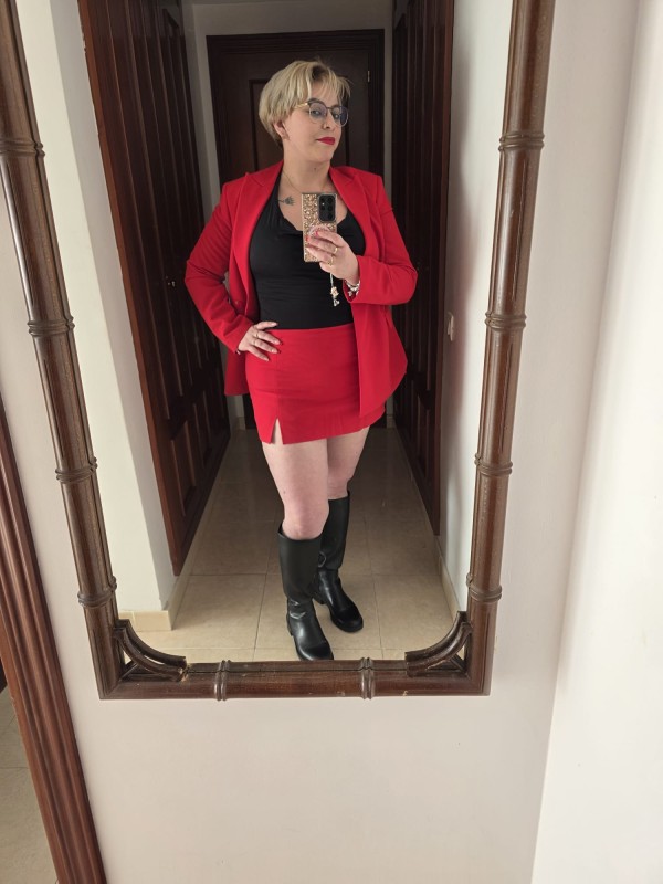 Nueva en estepona fiestera sin limites