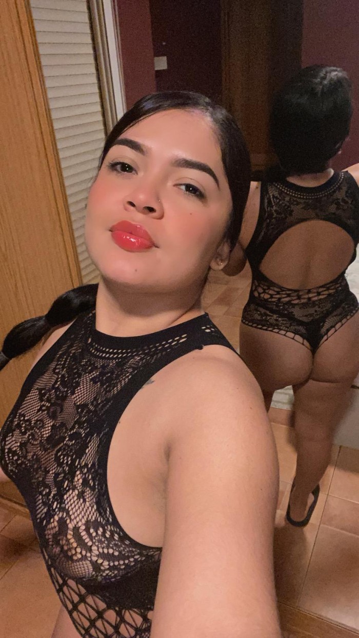 QUIERON TU LECHITA CALIENTE EN MIS TETAS
