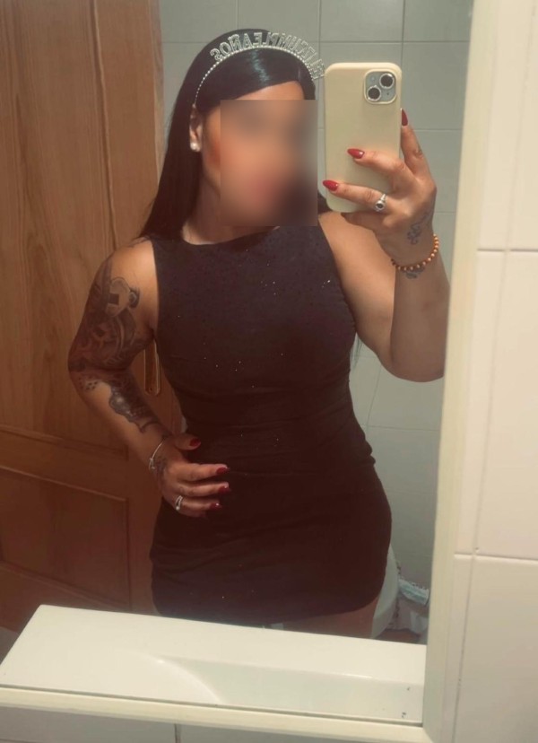 TU CHICA FIESTERA SOLO UNOS DIAS EN ALZIRA