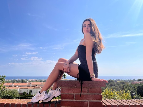 PISO PRIVADO ESPAÑOLAS MADURA y JOVENCITA MI  COCHESEX