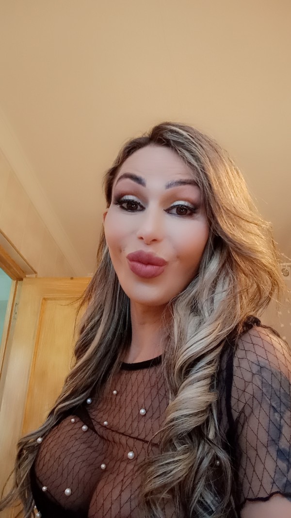 Edurne espectacular Málagagueña transexual en córdoba