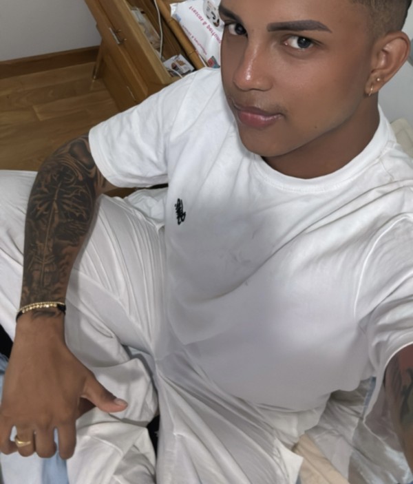 chico joven para gente decidida fiestero lechero morboso