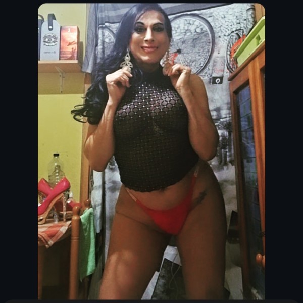 NOVEDAD EN LUGO TS FEMENINA AUTÉNTICA MUJER Y  GRAN SORPRESA FIESTERA