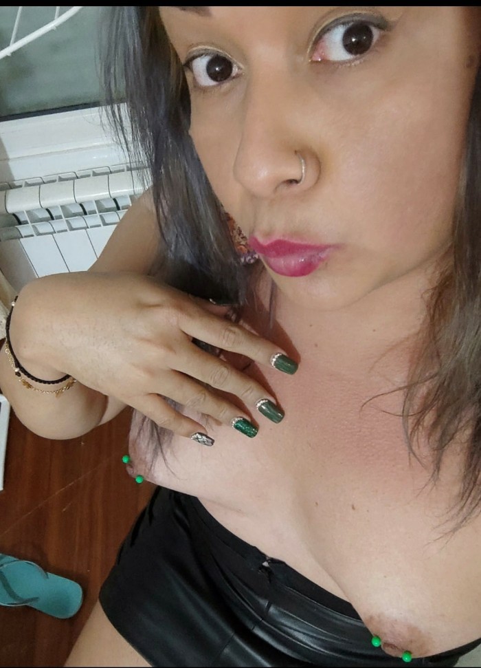 EN SANTIAGO DE COMPOSTELA ¡¡KASSANDRA!! TE OBLIGO A TRAGAR MI LECHE