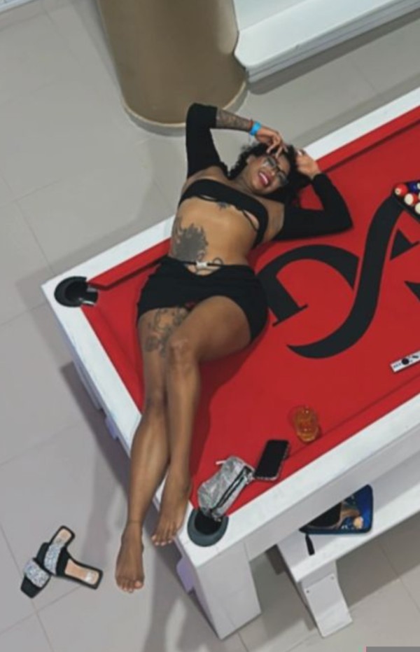 POR DELICIAS – COLOMBIANA DE LUJO EXPLOSIVA E INSACIABLE