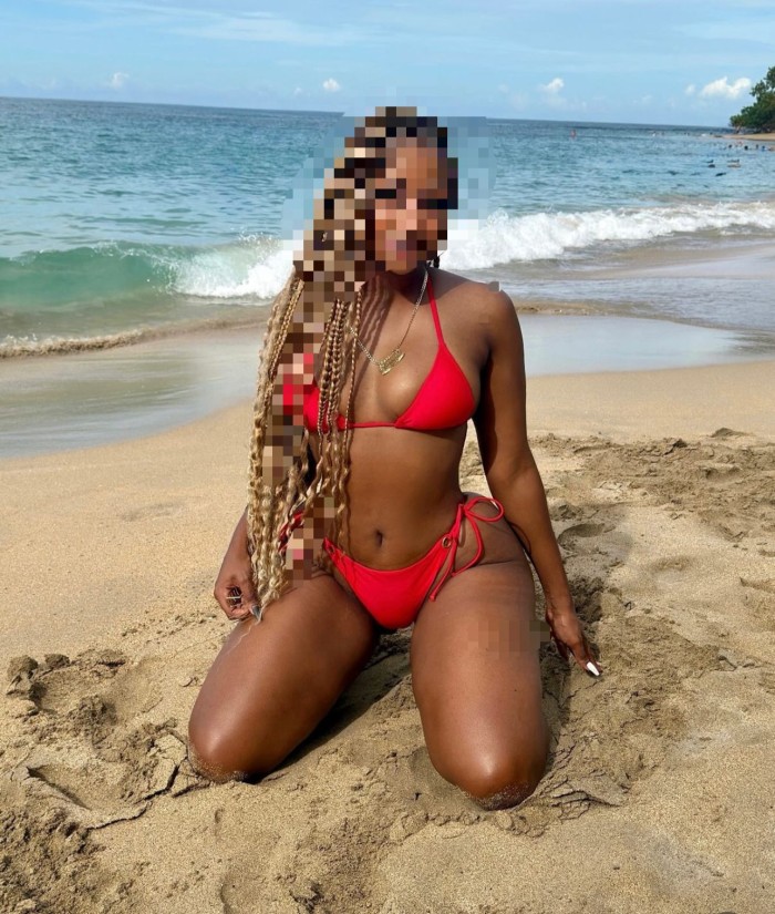 CACHONDA, LUJURIOSA Y COMPLACIENTE (YECLA) MURCIA