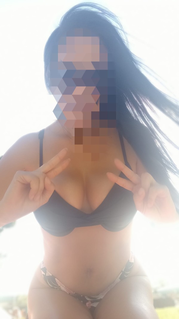 chica  latina en mataro full fiestera