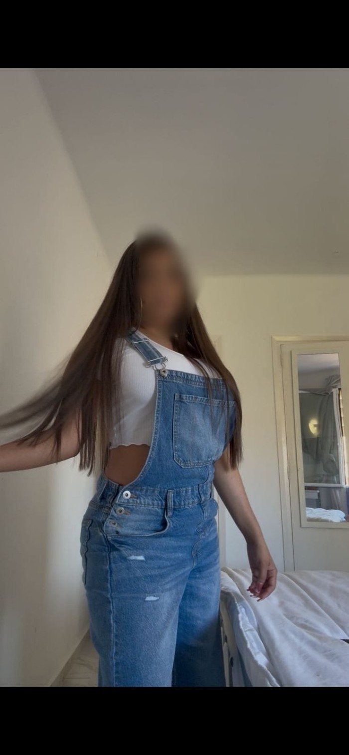 Universitarias  dominantes ninfómanas