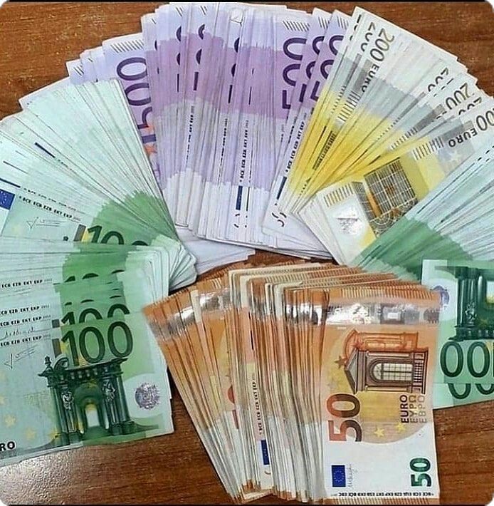 PLAZA LIBRE TRABAJO Y ALOJAMIENTO