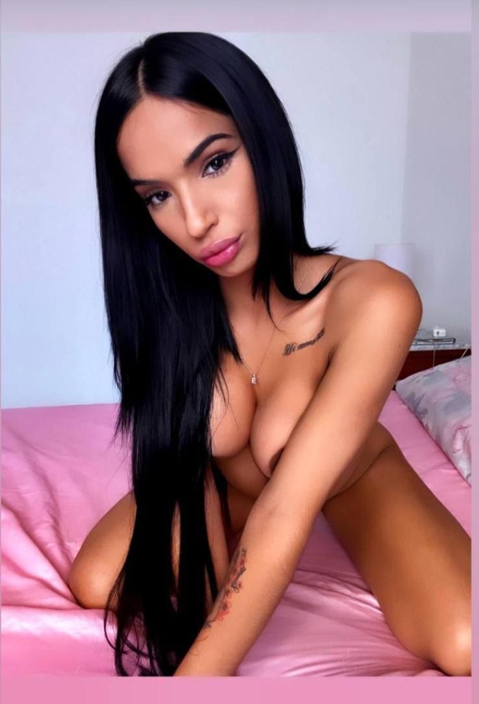 SEXY  SPANISH PERVERSA FOGOSA TRANS CACHONDA PARA TI NOVEDAD LLÁMAME