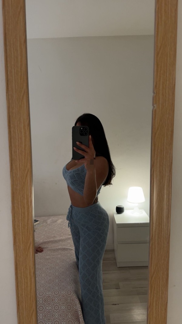 Novedad Luciana toda cariñosa sexy implicada