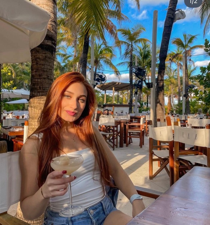 Los Cristianos Colombiana ardiente y sensual