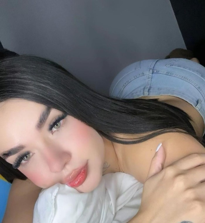 Jovencita muy cachonda en Alcala De Henares