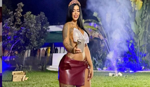 NOVEDAD SEXI TATUADA DISPONIBLE MAÑANA Y TARDE 9:00M A 21:00 PM SALIDAS